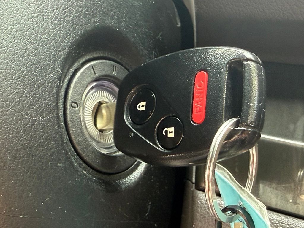 Used 2013  Honda EX-L image 26