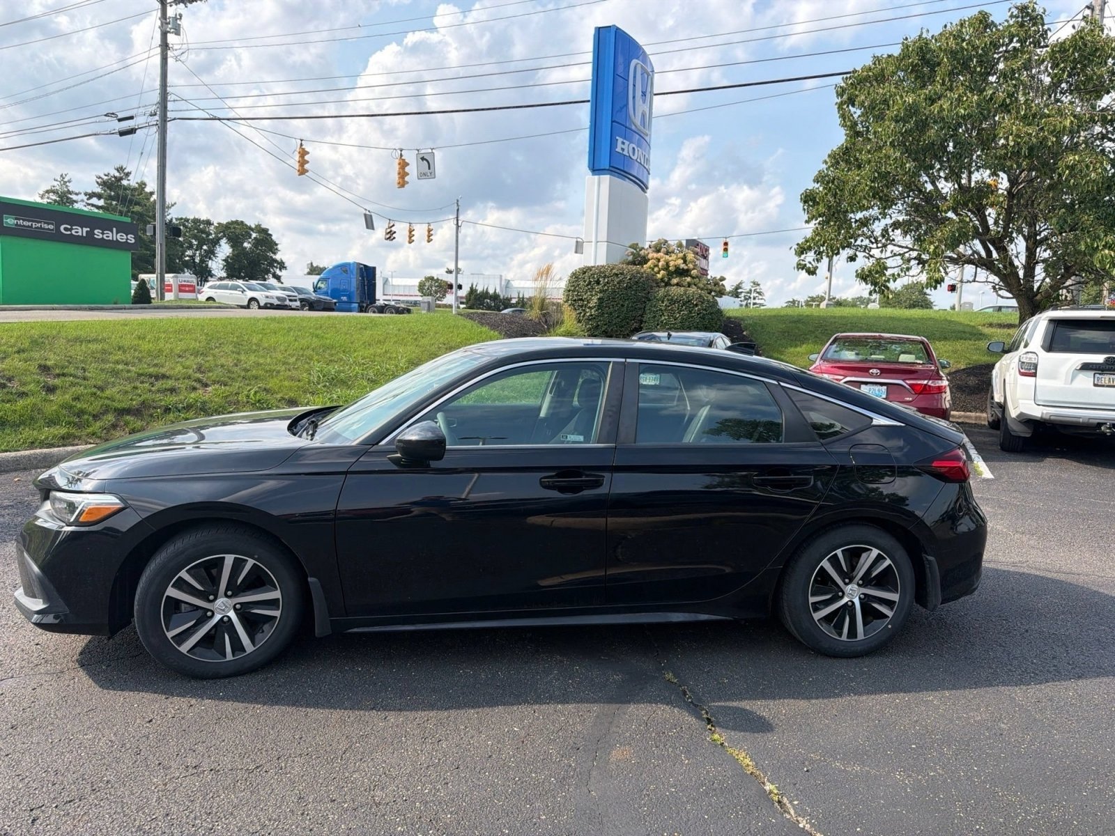 Certified Used 2023 Crystal Black Pearl Honda LX image 2