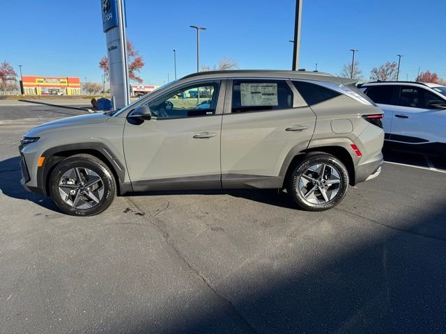 New 2026 Gray Hyundai SEL Premium AWD image 5