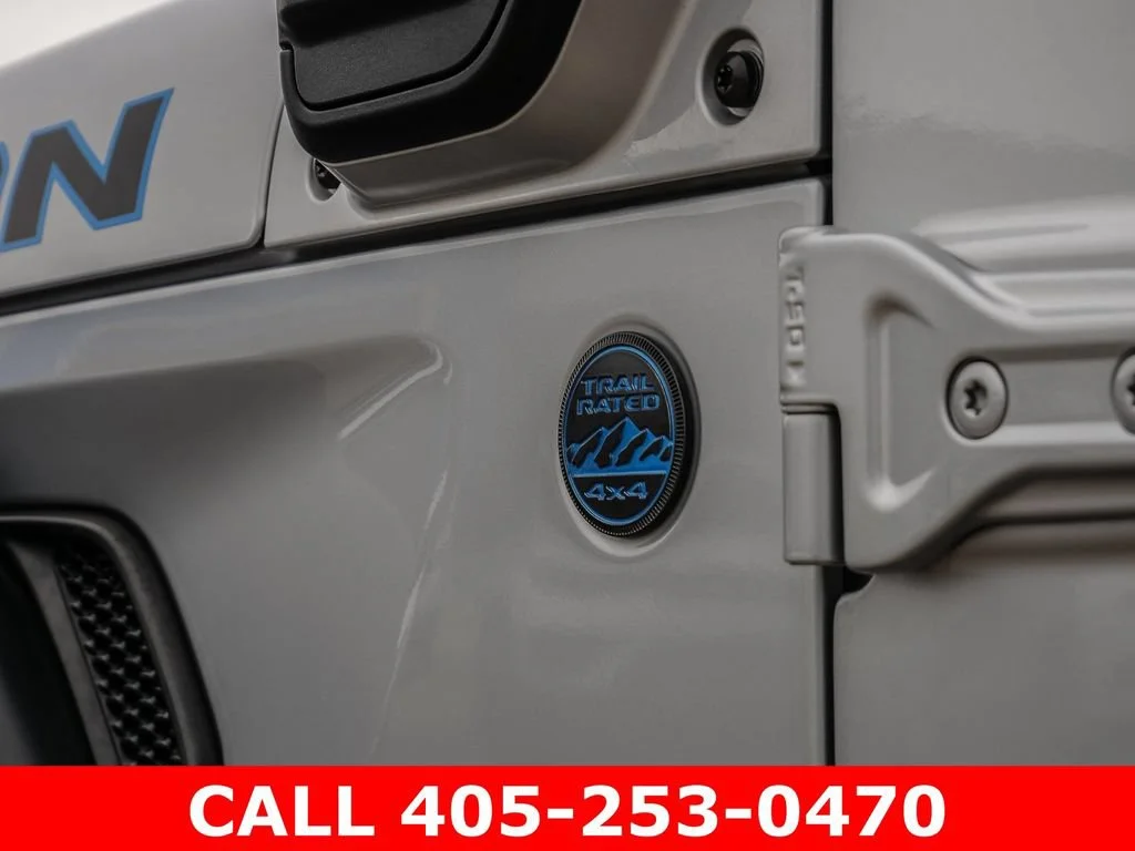 Used 2023 Silver Jeep Rubicon 4x4 image 14