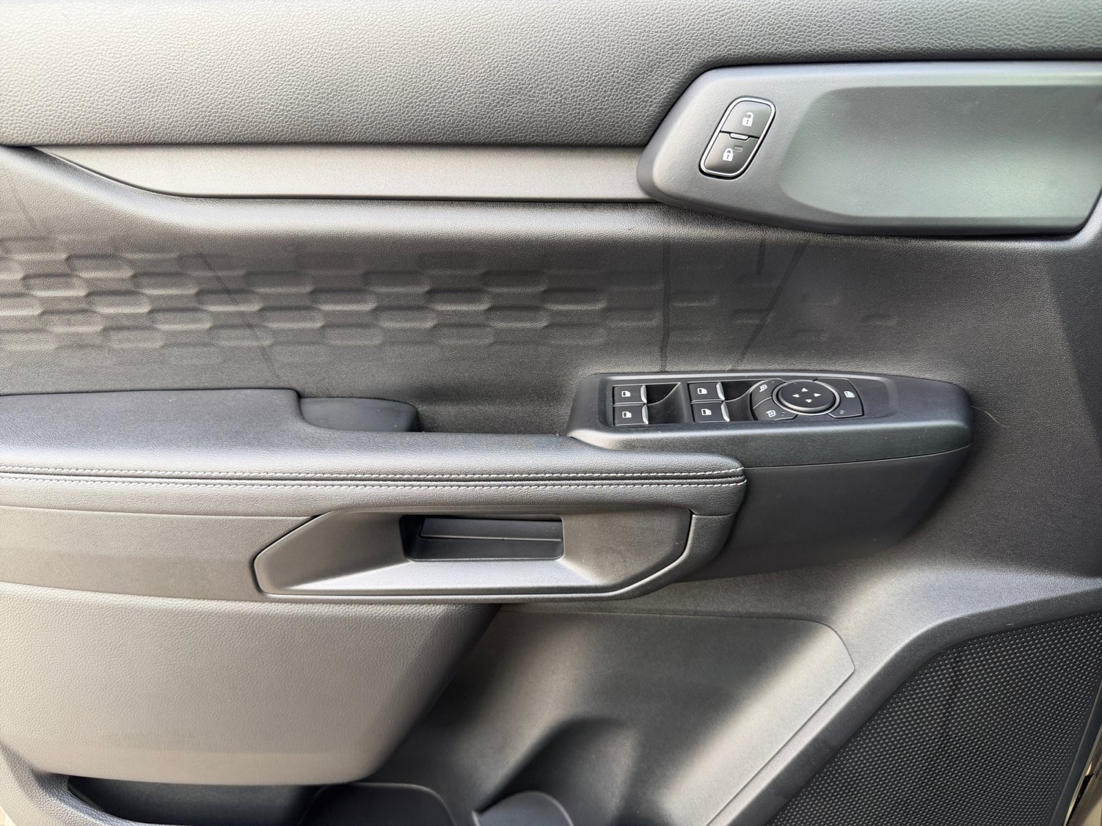 New 2026 Marsh Gray Ford XLT image 17