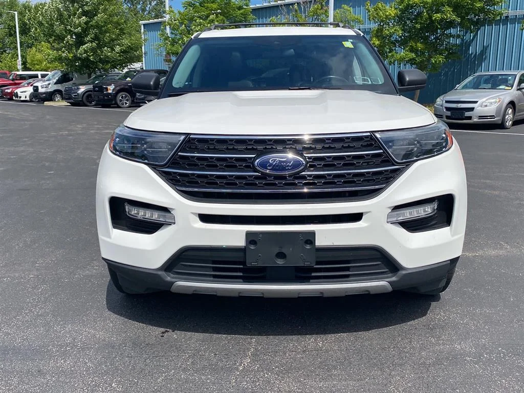 Used 2022 Star White Metallic Tri-Coat Ford XLT image 7