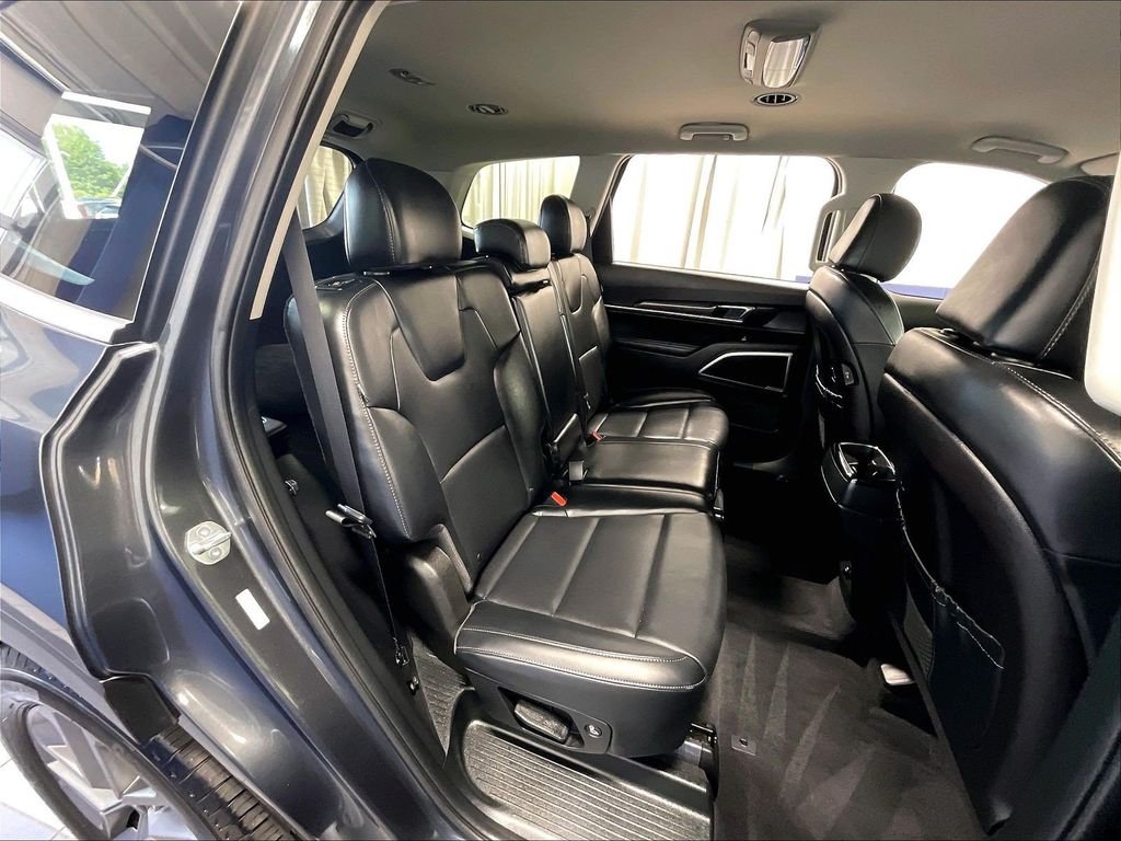Used 2024 Gray Kia LX image 16