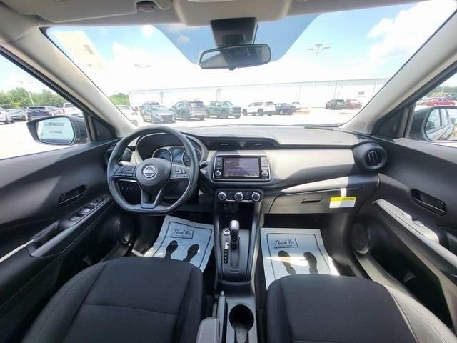 2025 Nissan KICKS PLAY Base - Photo 14