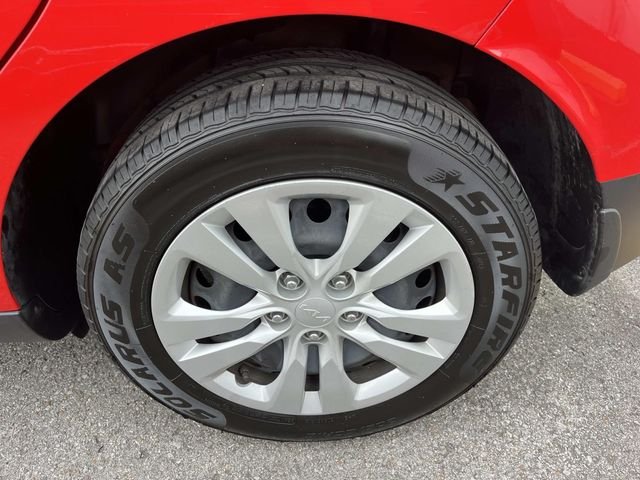 Used 2022 Red Kia LX image 9