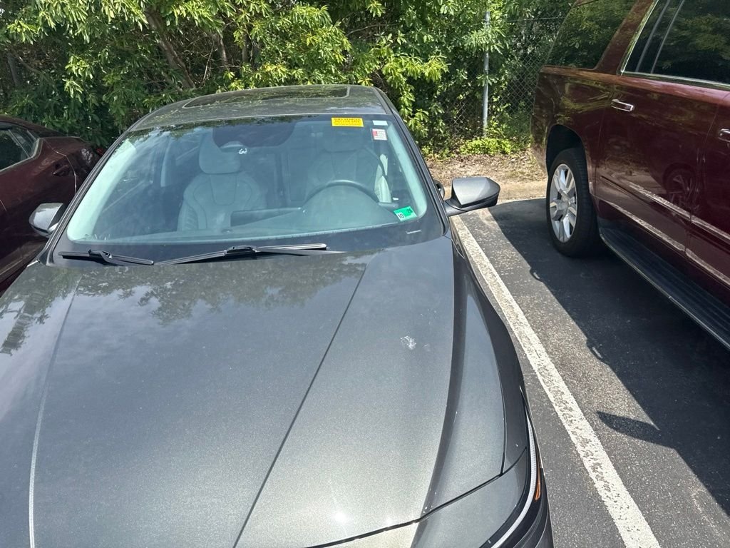 Used 2024 Gray Hyundai Limited image 4