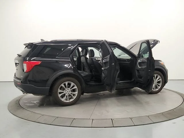 Used 2021 Black Ford Limited image 15