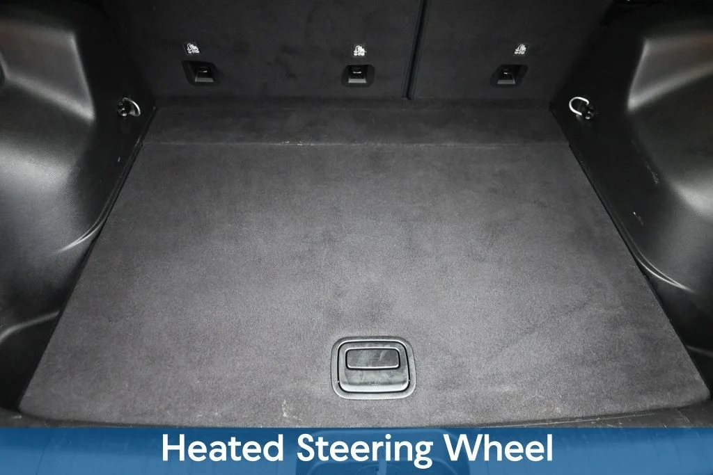 Used 2019 Gray Jeep Latitude Plus image 12