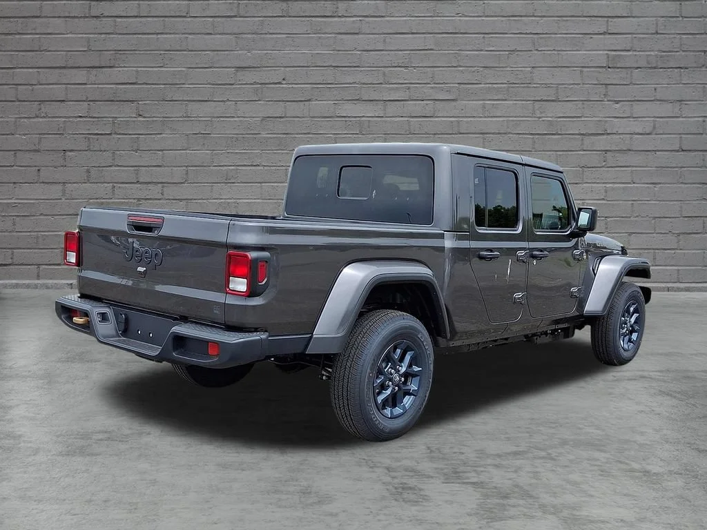 New 2026 Granite Crystal Metallic Clearcoat Jeep 85th Anniversary Edition image 8