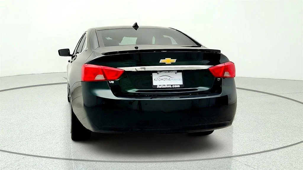 Used 2015 Rainforest Green Metallic Chevrolet 4dr Sedan LT w/2LT image 6