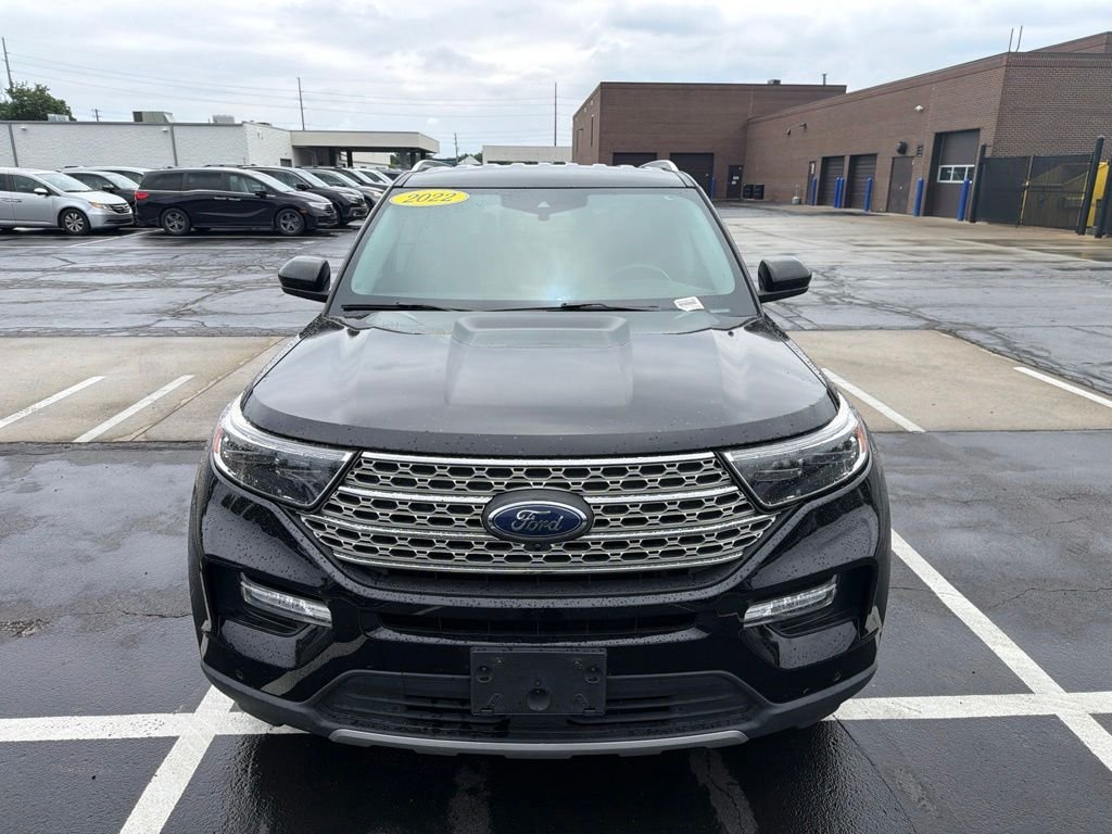 Used 2022 Black Metallic Ford Limited image 5