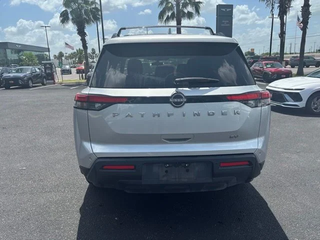 Used 2022 Silver Nissan SV image 5