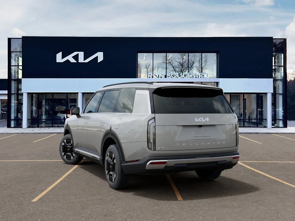 New 2027 Ivory Silver Kia EX image 4