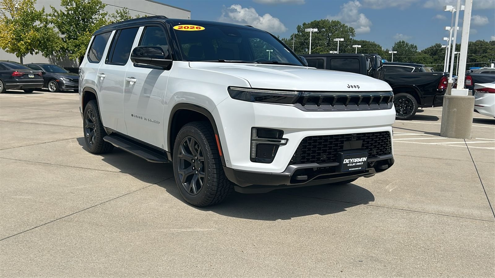 New 2026 Bright White Clear-Coat Exterior Paint Jeep Upland image 2