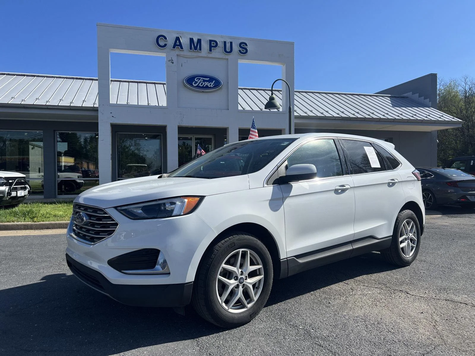 2022 Ford Edge SEL AWD's photo