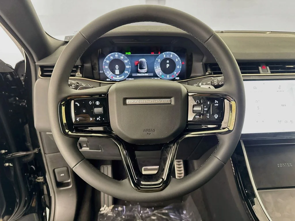 New 2026 Santorini Black Land Rover Hoxton Edition image 11