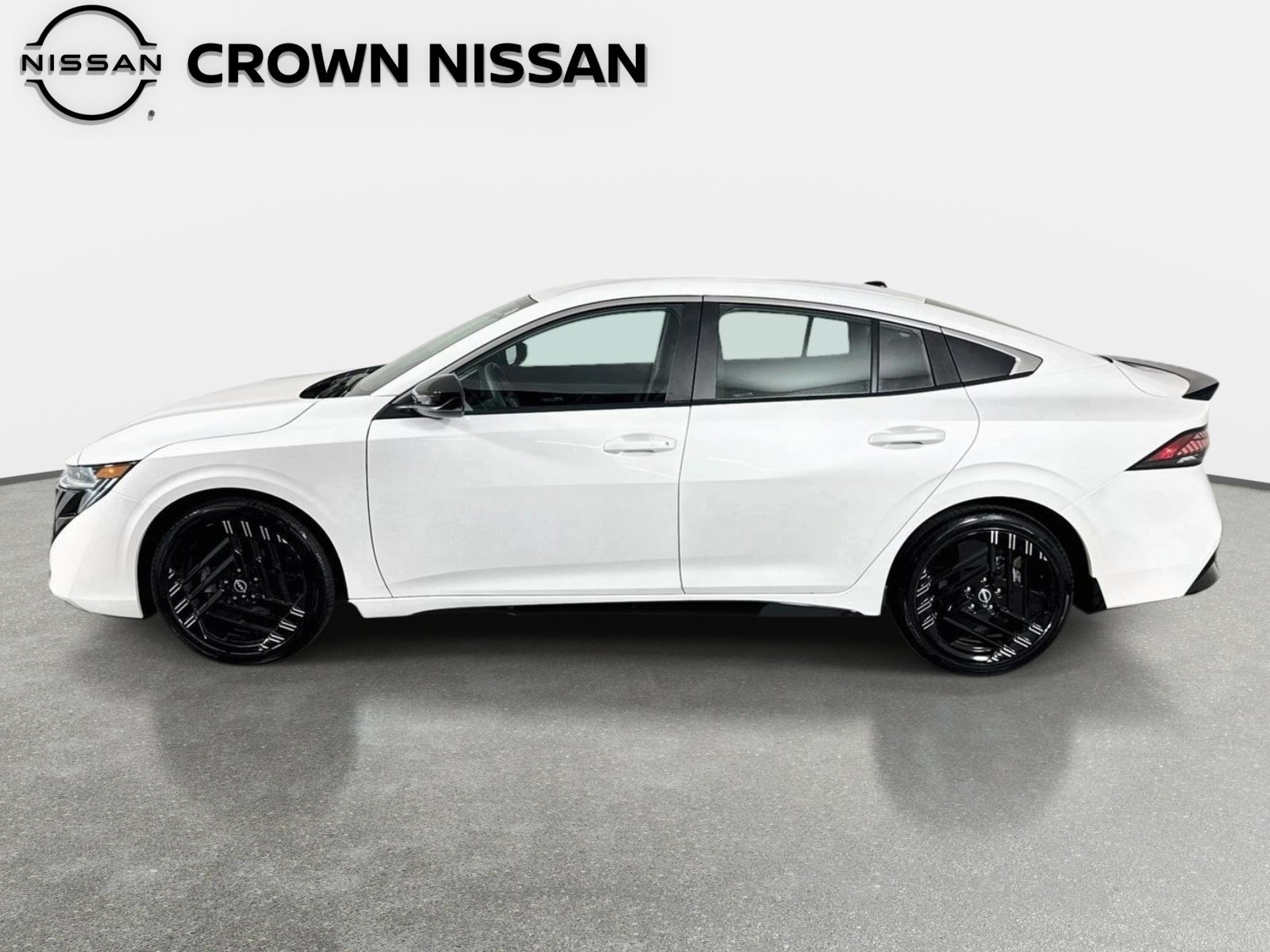 Used 2026 Aspen White Tricoat Nissan SR image 8