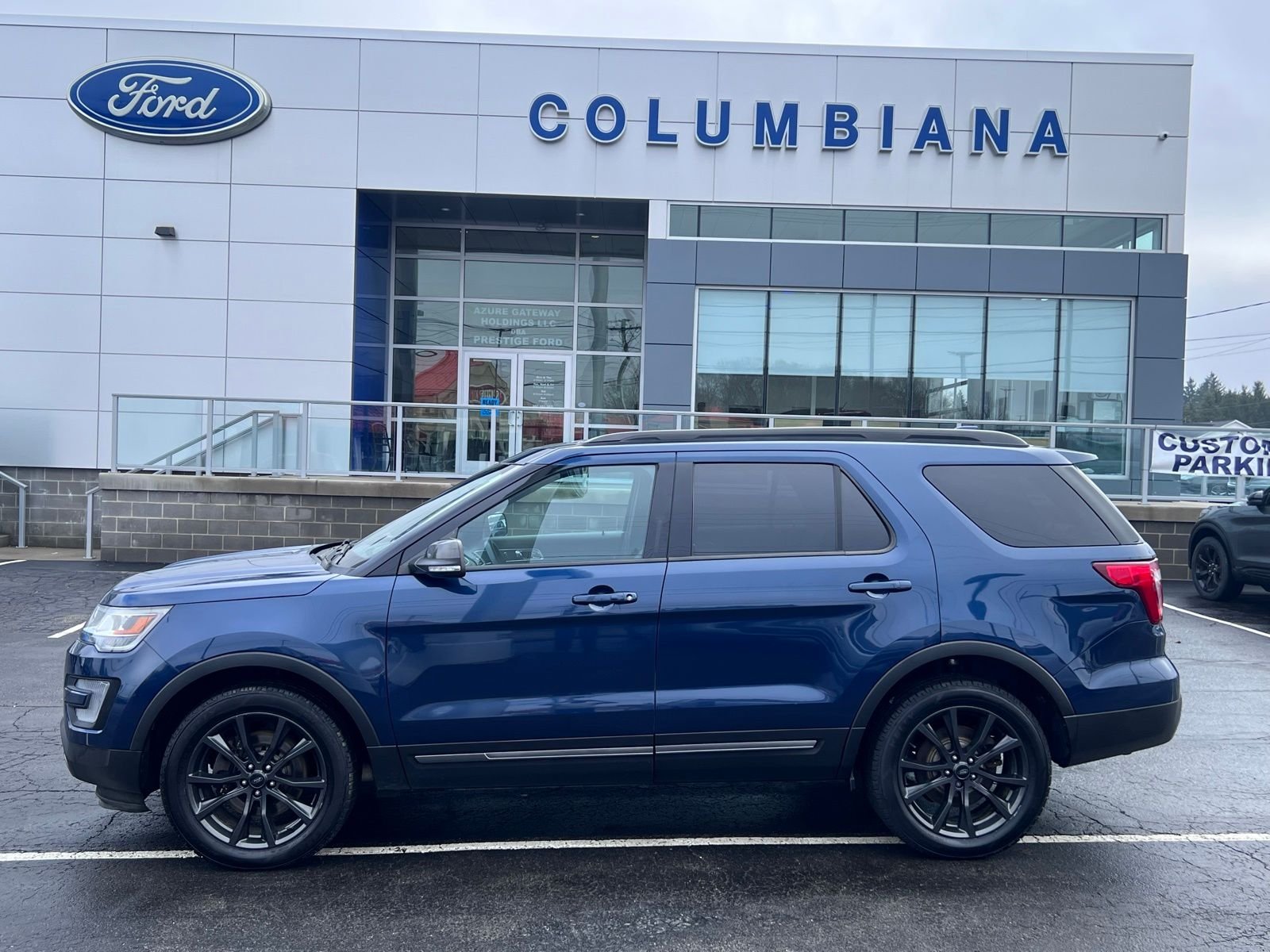 Used 2017 Ford Explorer XLT with VIN 1FM5K8D88HGD32913 for sale in Columbiana, OH