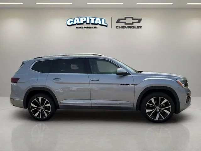 Used 2024 Silver Volkswagen 2.0T SEL Premium R-Line image 6