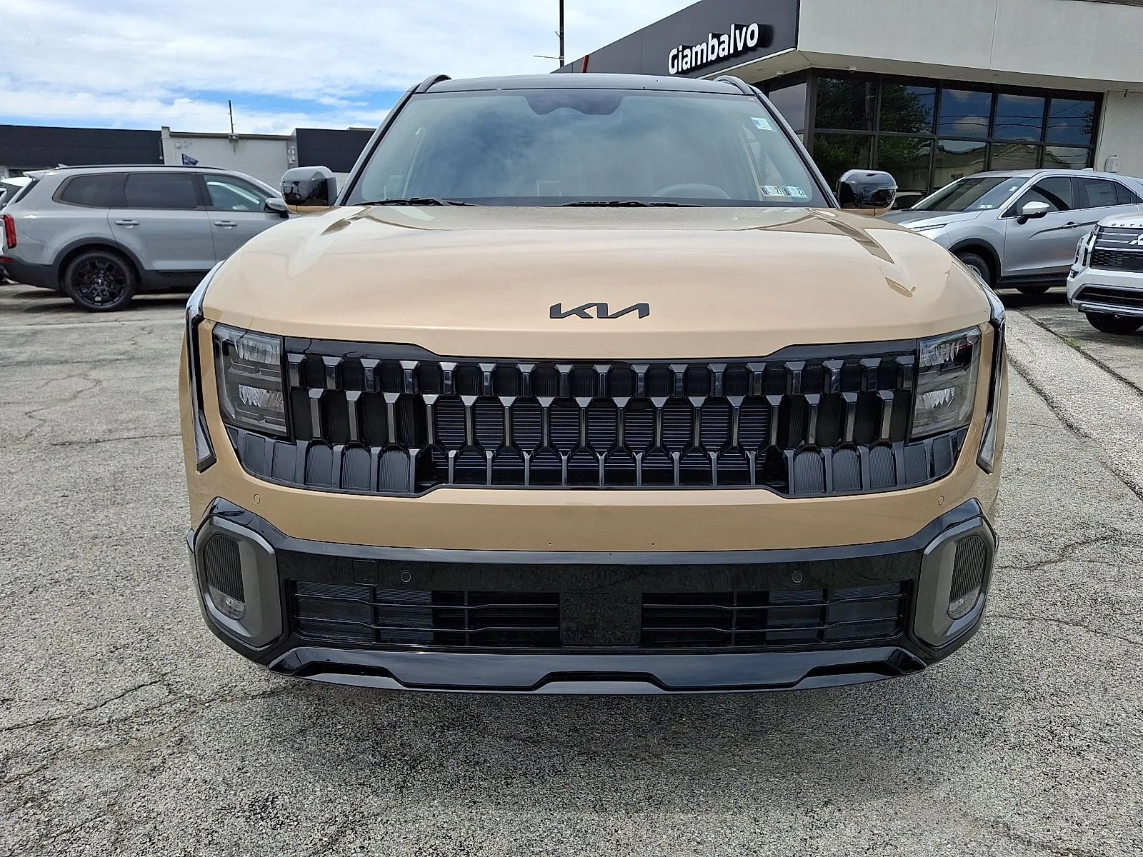 New 2027 Brown Kia X-Line S image 3