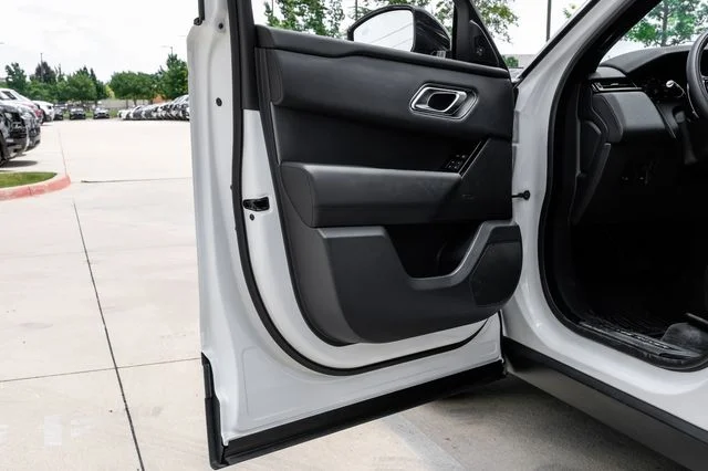 New 2026 White Land Rover S image 51