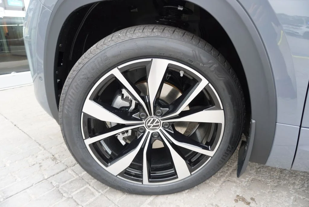 New 2026 Gray Volkswagen 2.0T SEL Premium R-Line image 35