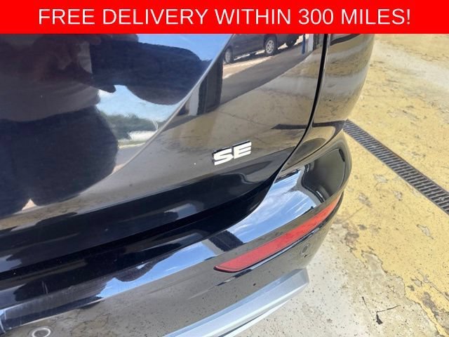 Used 2024 White Mitsubishi SE 2.5 2WD image 26