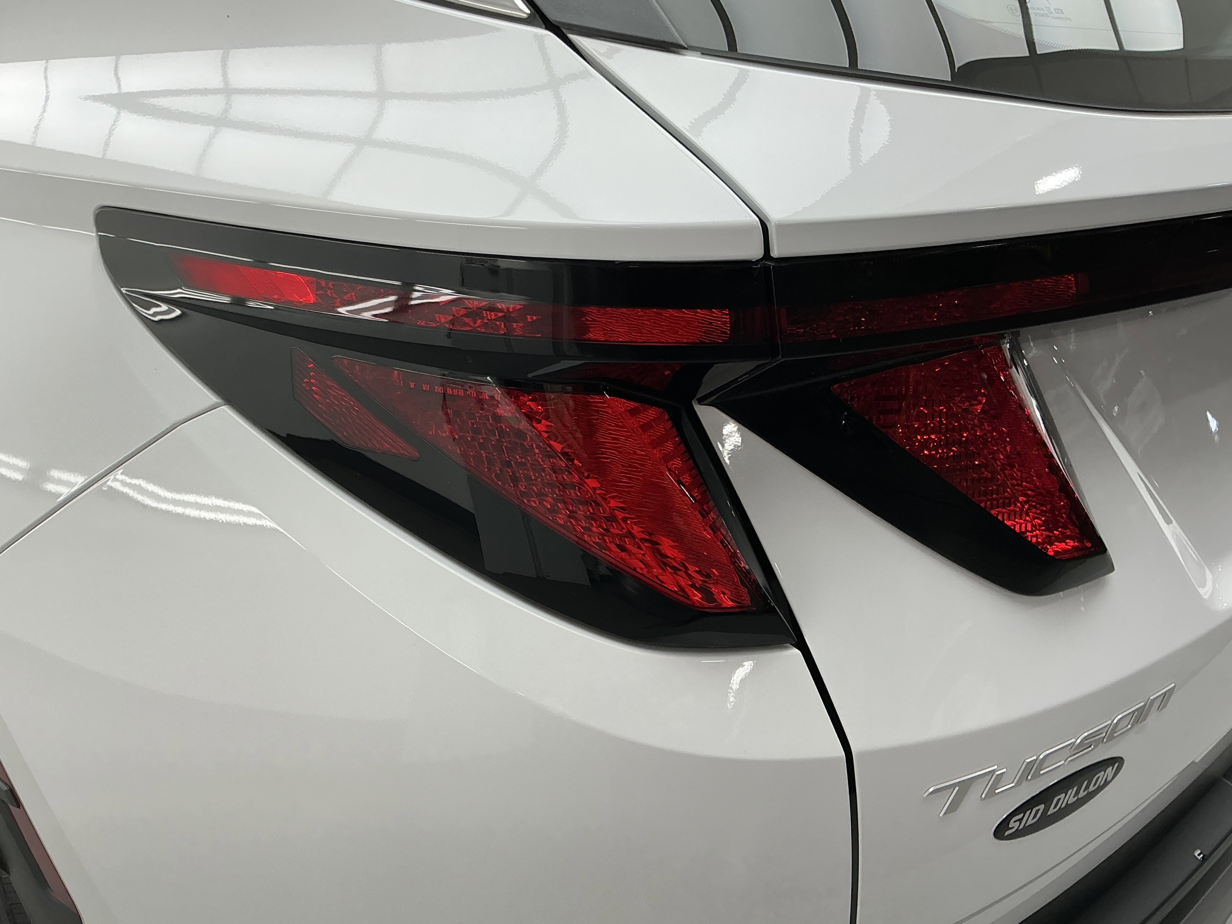 Certified Used 2025 Serenity White Pearl Hyundai SE image 22