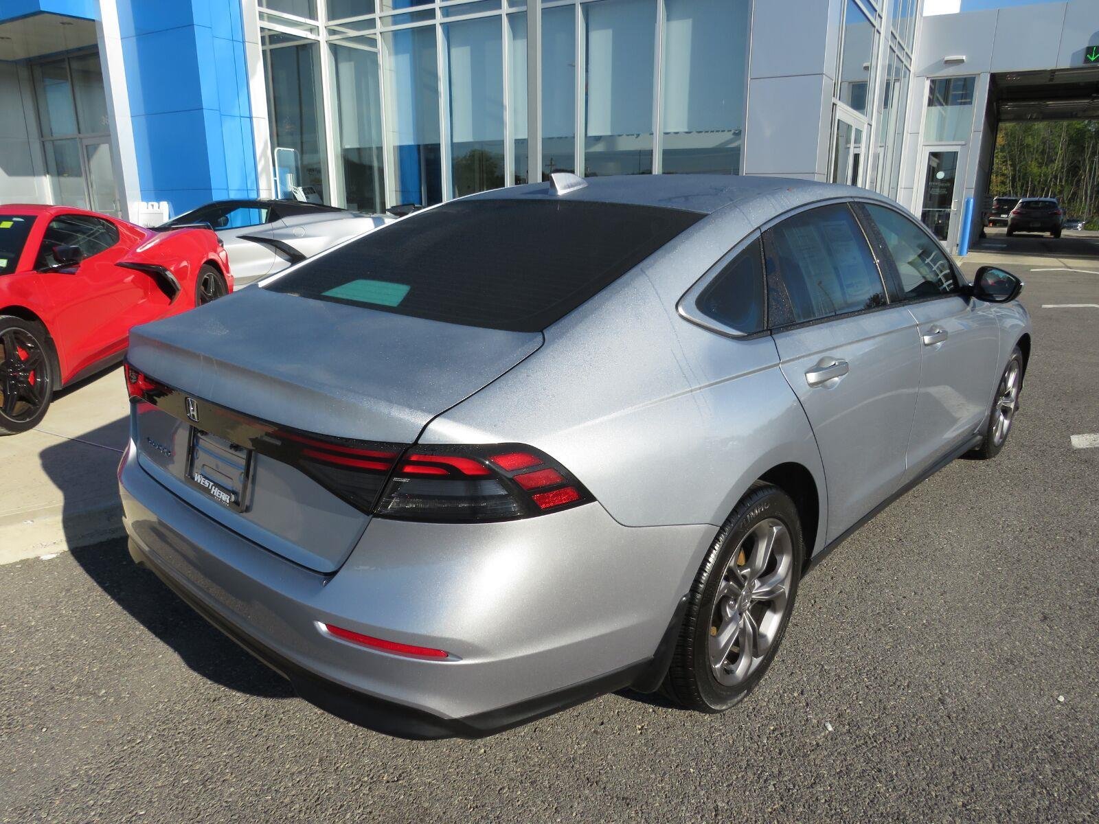 Used 2024 Solar Silver Metallic Honda EX image 6