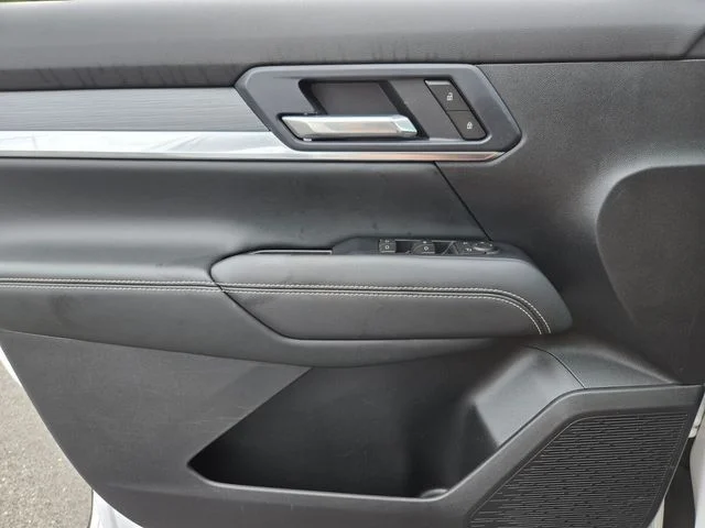 Used 2026 White GMC Elevation image 38