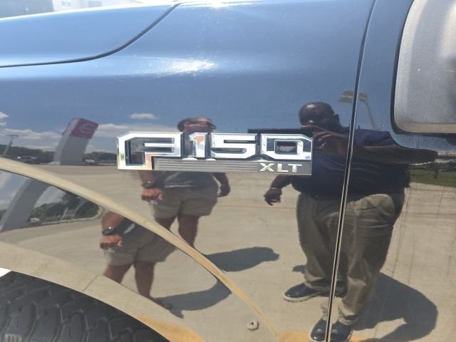 Used 2016 Black Ford XLT image 4