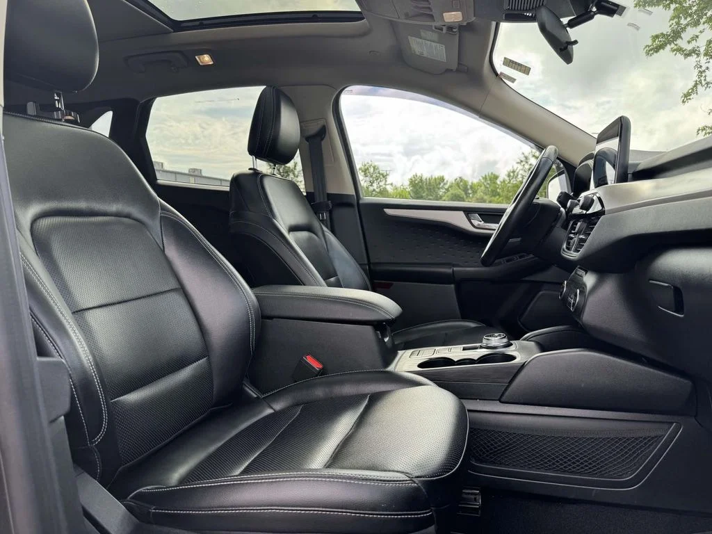 Used 2020 Gray Ford SE Sport image 15
