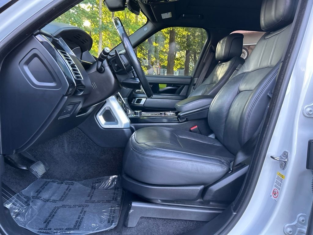 Used 2019 White Land Rover 5.0L V8 Supercharged image 14