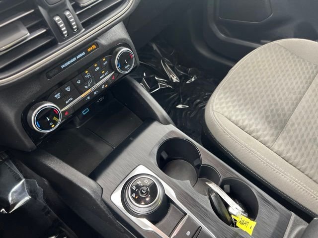 Used 2022 Blue Ford SE image 19