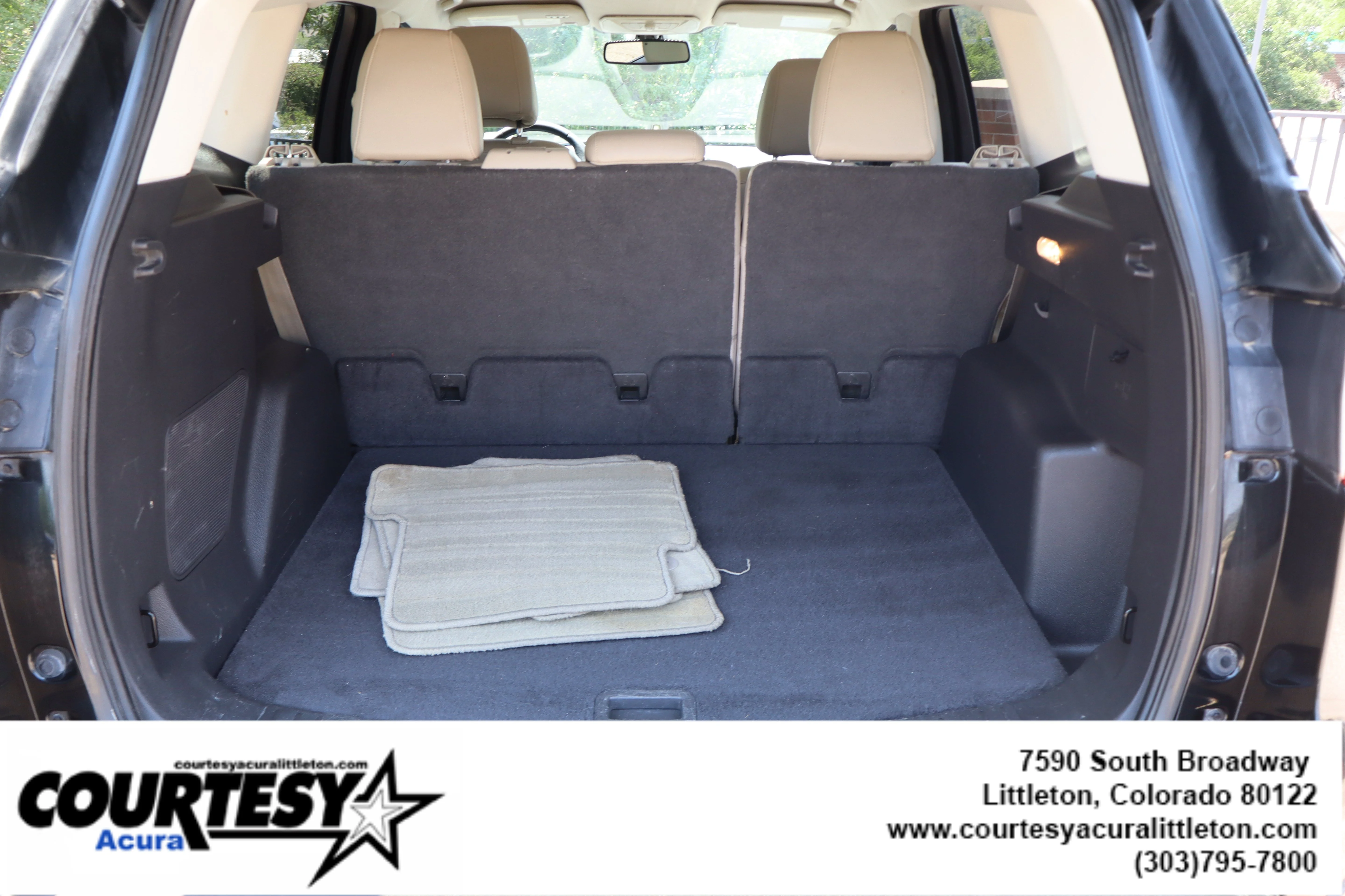 Used 2014 Black Ford Titanium image 27