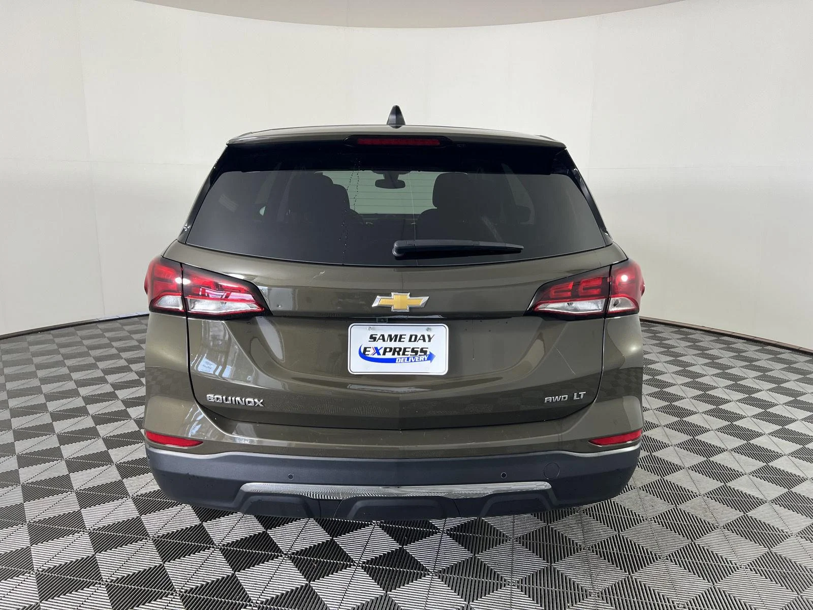 Used 2024 Harvest Bronze Metallic Chevrolet LT image 26