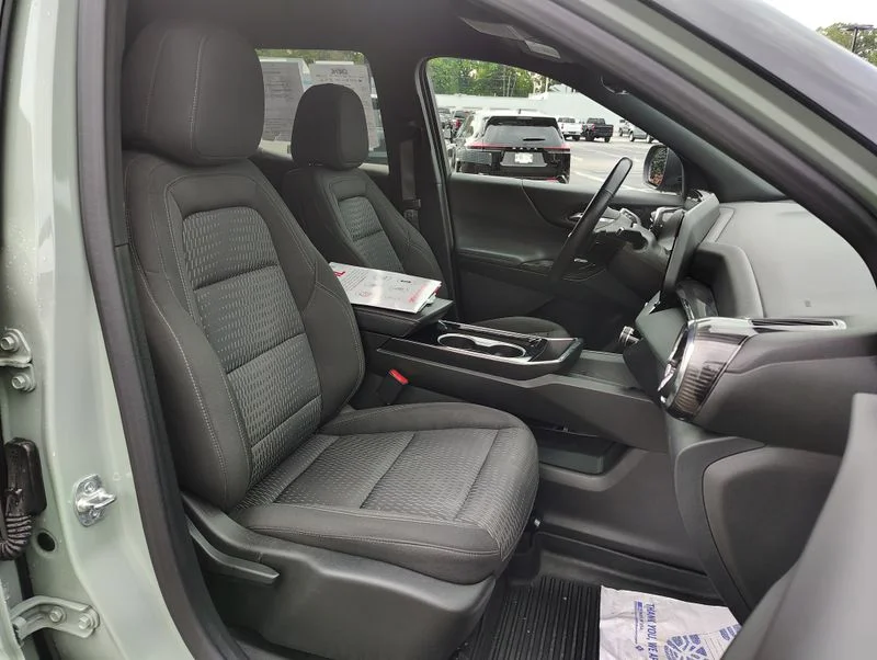 Used 2025 Green Chevrolet LT image 20