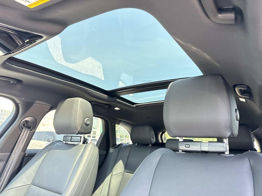 Used 2026 Gray Land Rover S image 23