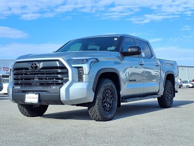 New 2026 Celestial Silver Metallic Toyota  SR5 image 3