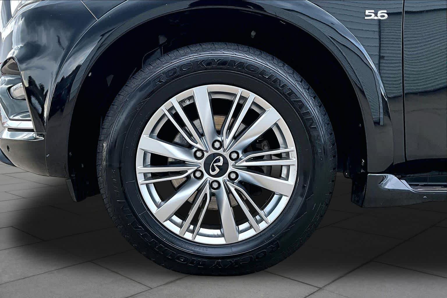 Used 2020 Black Obsidian INFINITI LUXE image 11