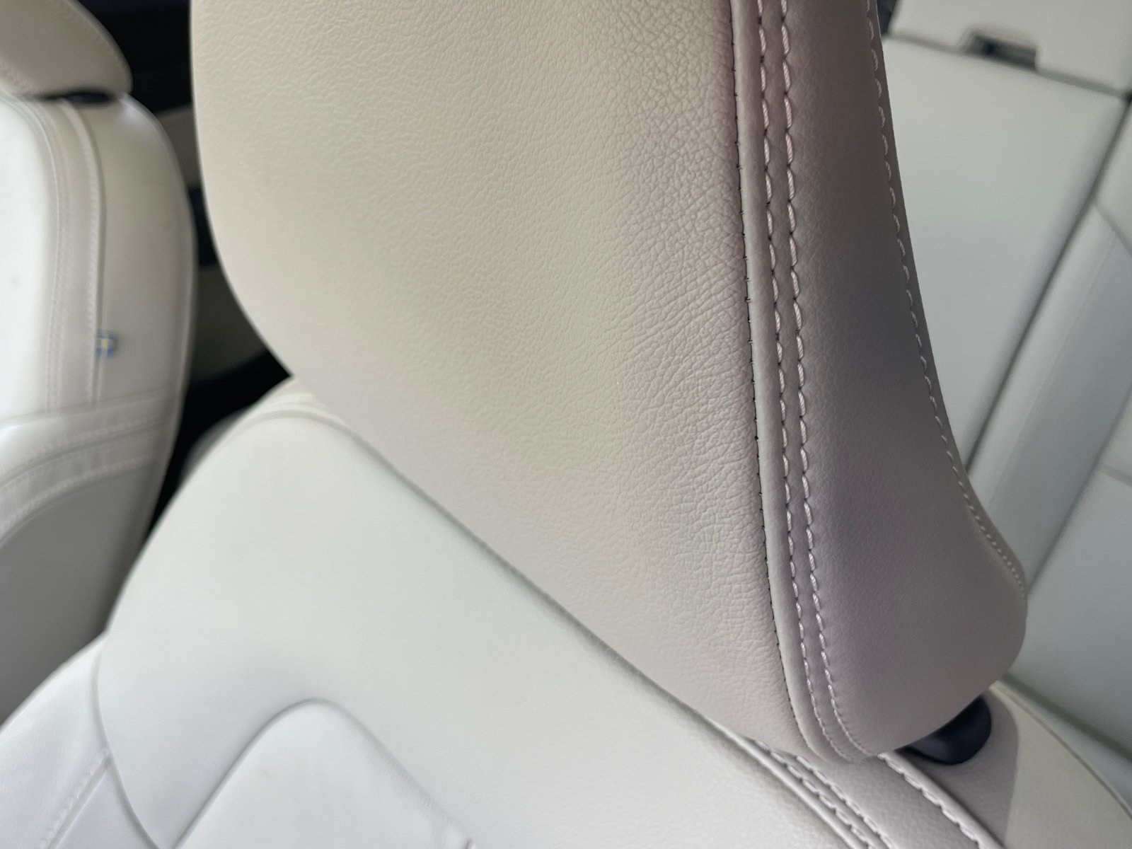 Used 2023 Thunder Grey Metallic Volvo Ultimate Dark Theme image 12
