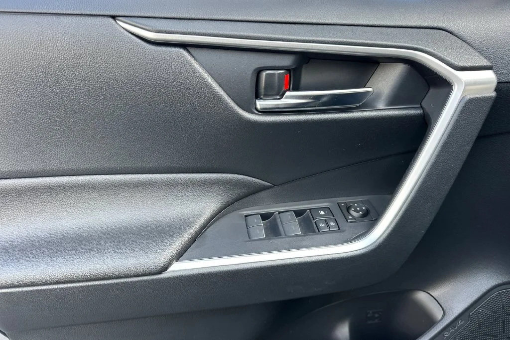 Used 2025 Black Toyota XLE image 11
