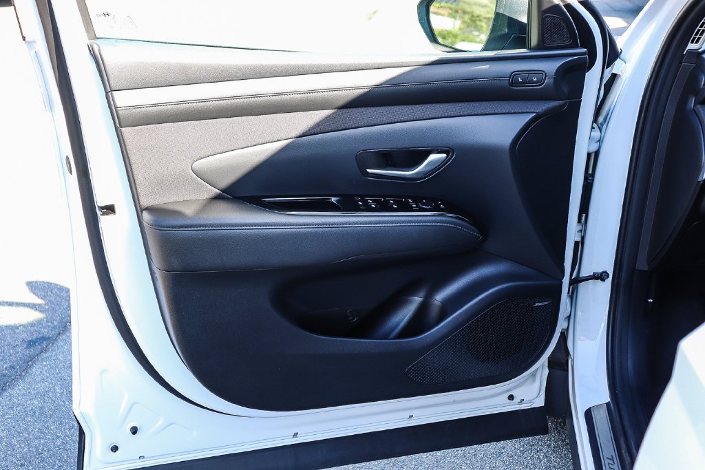 2025 Hyundai Tucson Limited - Photo 21