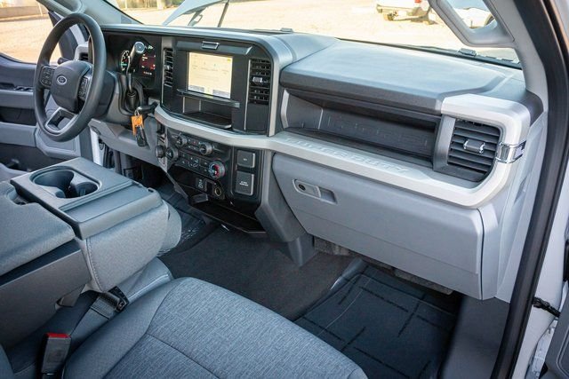 2026 Ford F-350 Super Duty XL - Photo 30