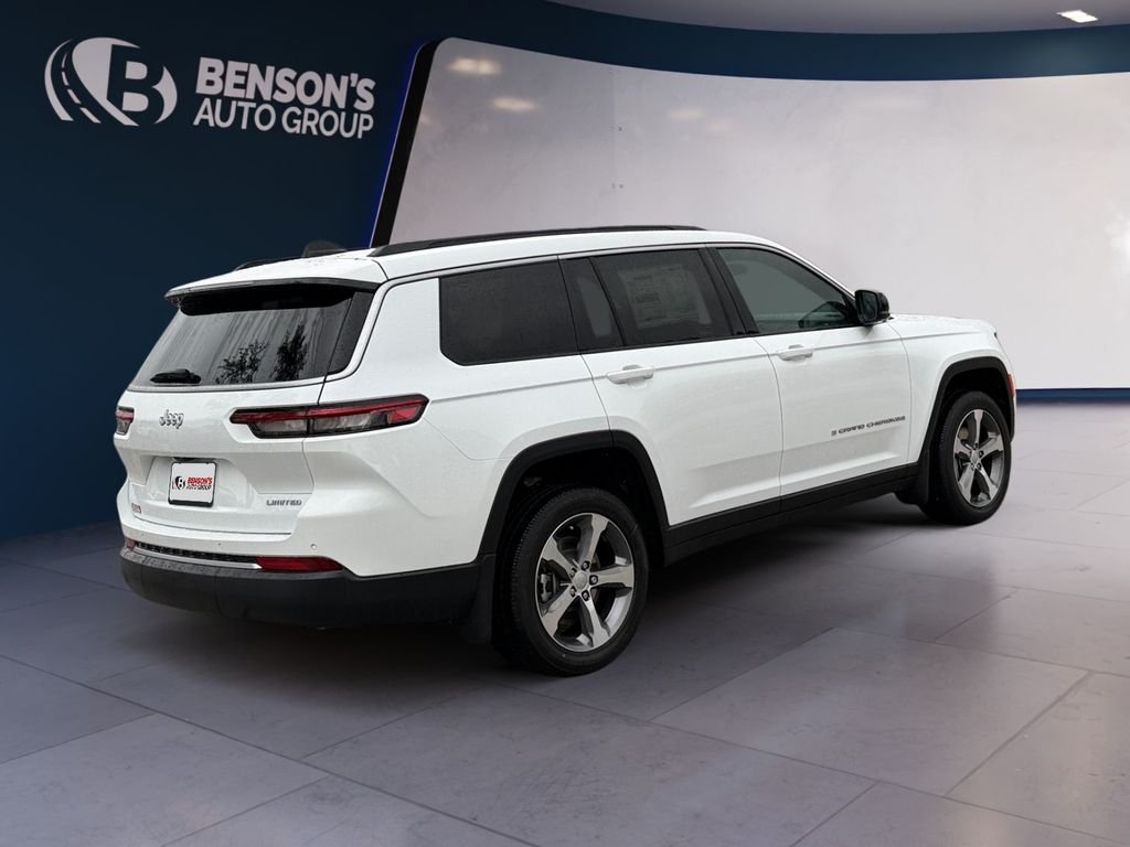 New 2026 Bright White Clear-Coat Exterior Paint Jeep Limited image 5