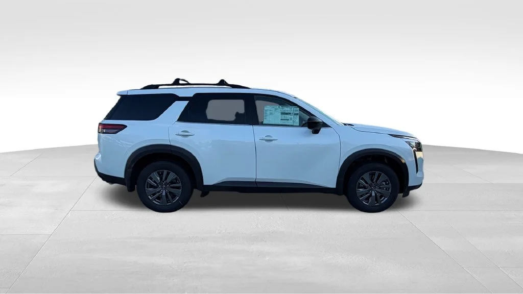 New 2026 Everest White Pearl TriCoat Nissan SV image 8