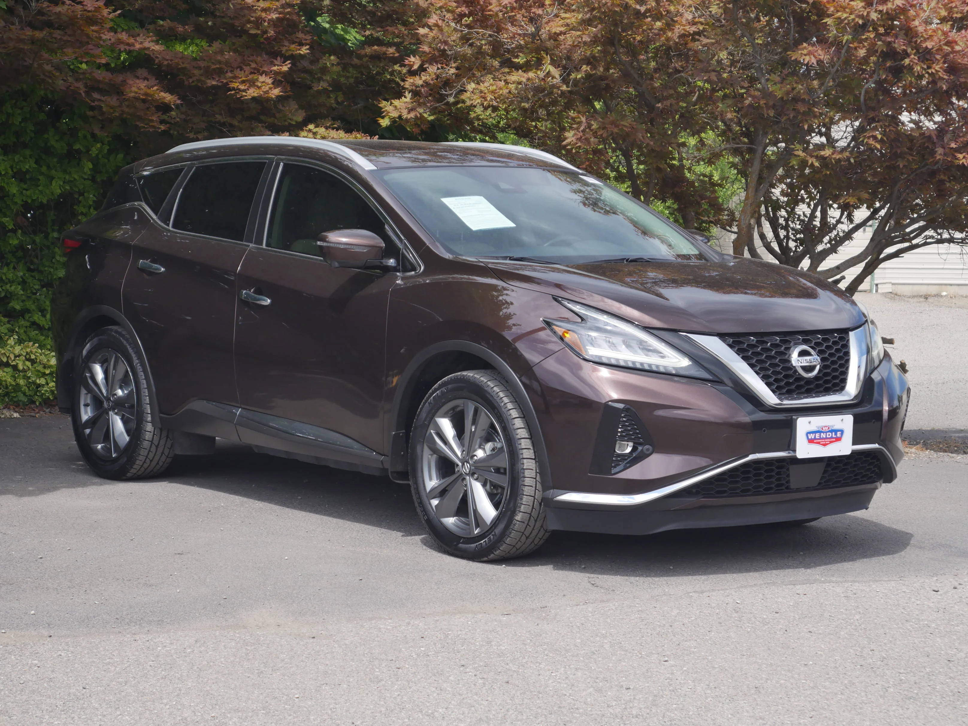 Used 2019 Mocha Almond Pearl Nissan Platinum image 28