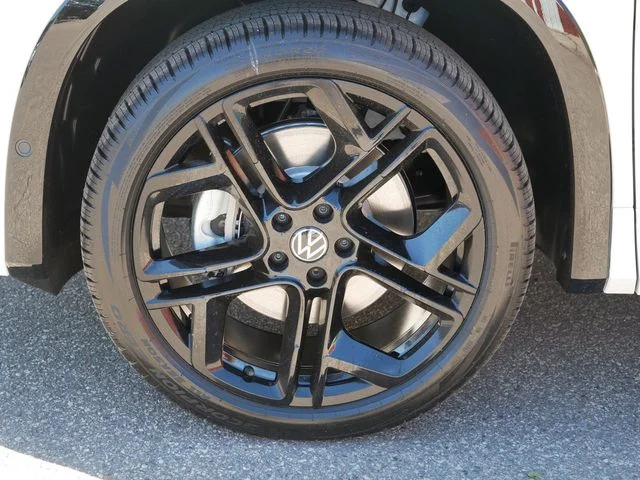 New 2026 White/off-white Volkswagen 2.0T SE R-Line Black image 5