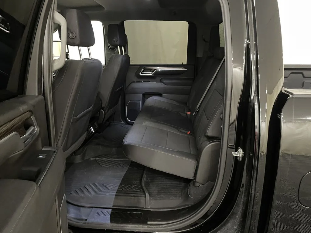 Used 2025 Black Chevrolet LT image 26