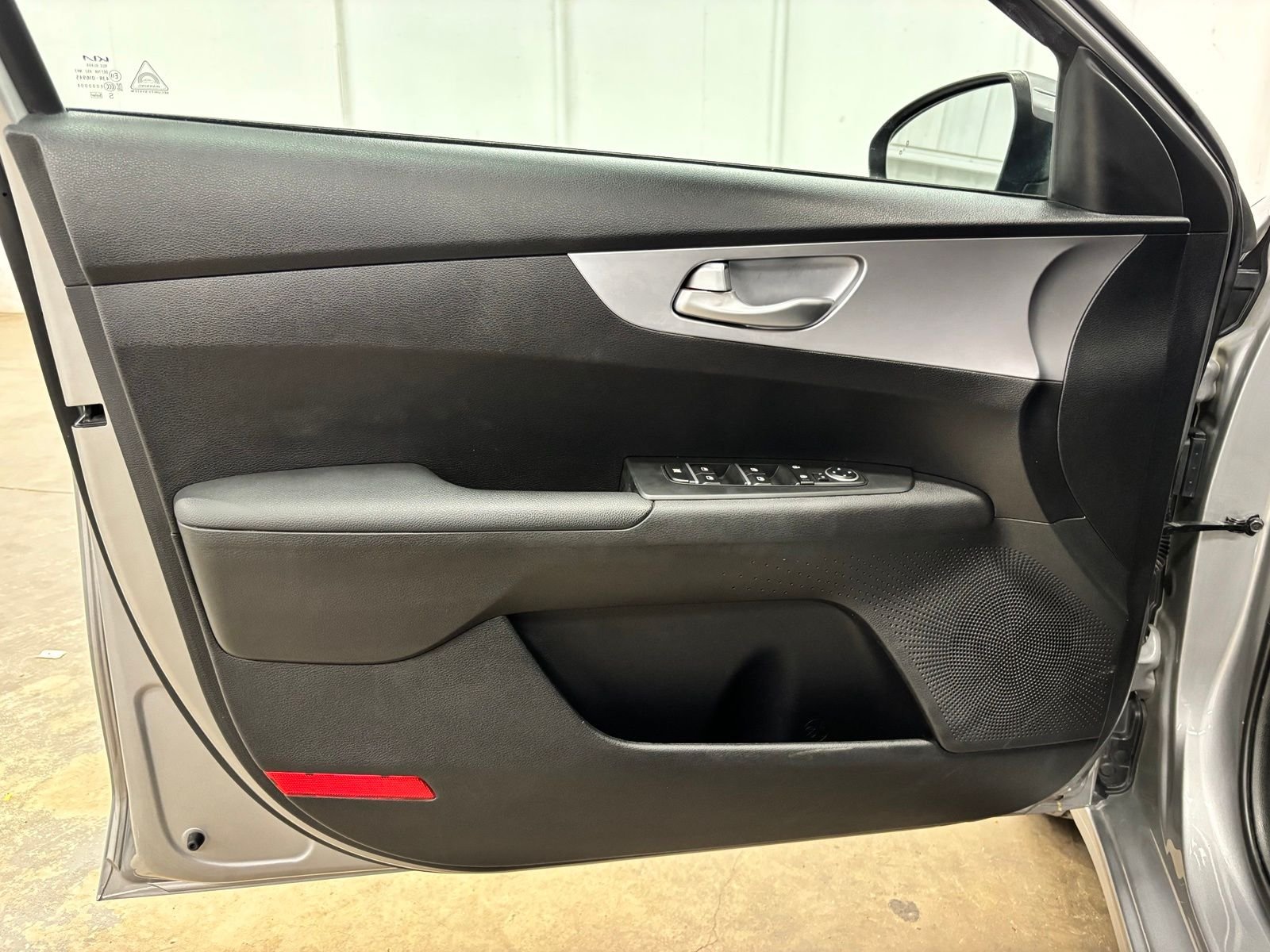 Used 2023 Gray Kia LXS image 18